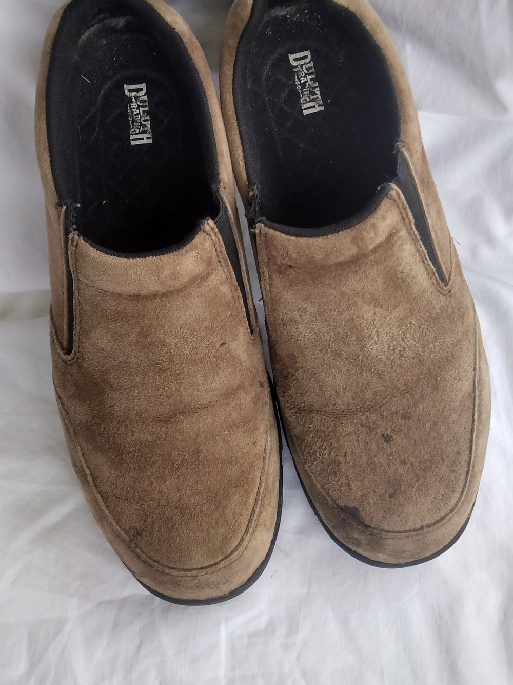 Duluth Trading Co Boar Pig Suede Mocs